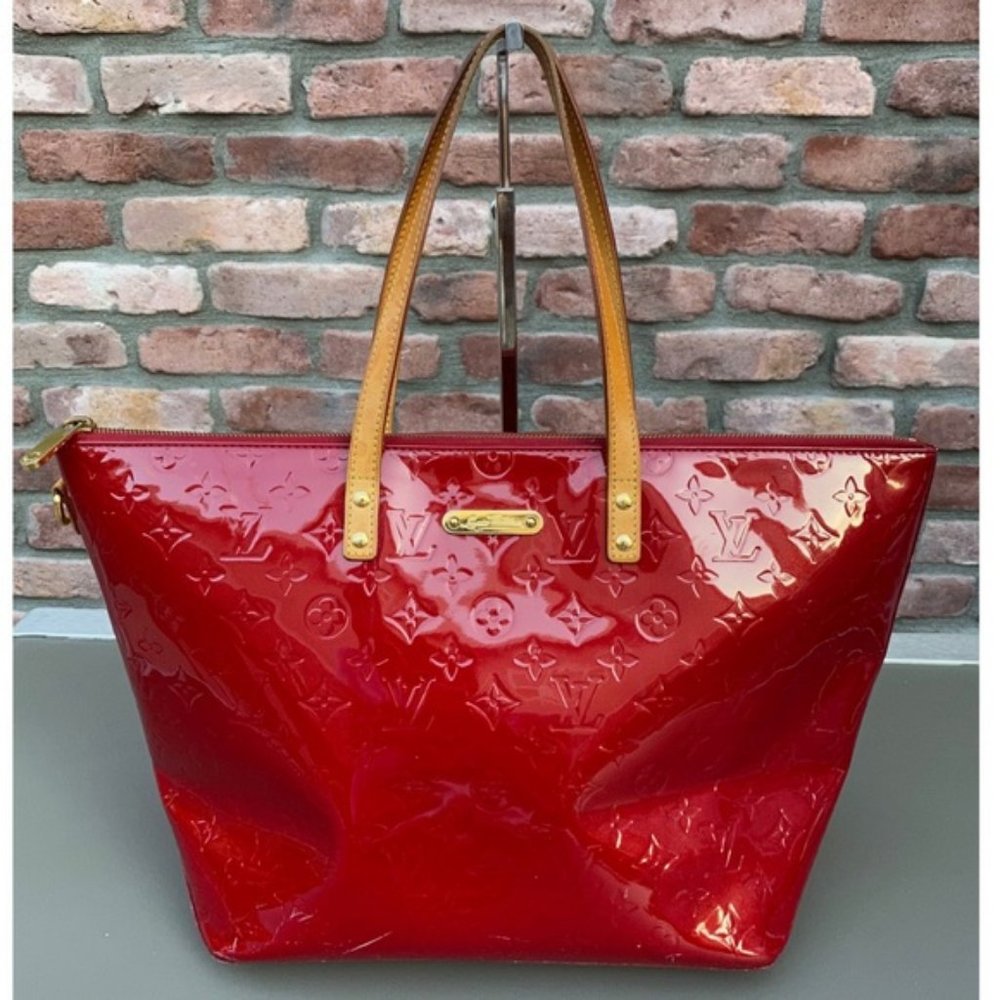 Louis Vuitton Vernis Bellevue GM Pomme de Amour